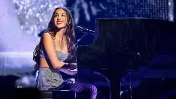 Задник к фильму "Olivia Rodrigo: GUTS World Tour" #1184551