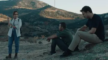 Задник к фильму "Seni Bıraktığım Yerdeyim" #1608801