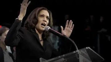 Задник к фильму "The Choice 2024: Harris vs. Trump" #1194960
