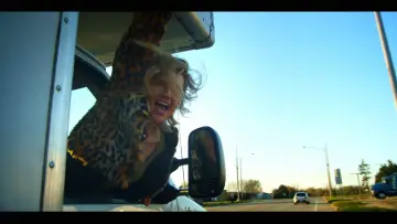 Задник к фильму "Holiday Hold-Up" #1652410