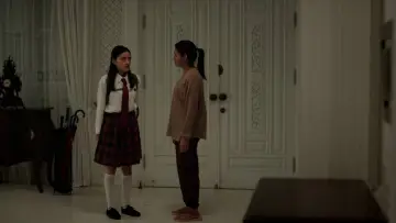 Задник к фильму "Labinak: Mereka Ada di Sini" #575588