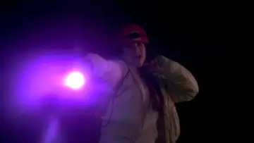 Creo en mucho más que en la magia постер