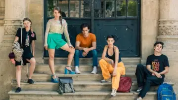 Задник к фильму "Hoții de subiecte" #724165