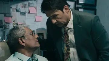 Задник к фильму "रिपोर्टिंग लाइव" #1844296