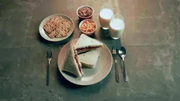 Задник к фильму "Irresistible: Why We Can