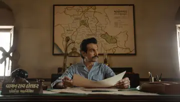 Задник к фильму "Hum Hindustani" #735230