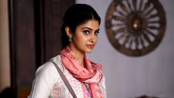 Задник к фильму "దేవకీ నందన వాసుదేవ" #1165172