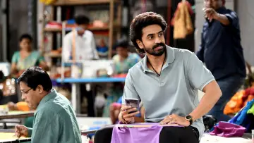 Задник к фильму "దేవకీ నందన వాసుదేవ" #1165179