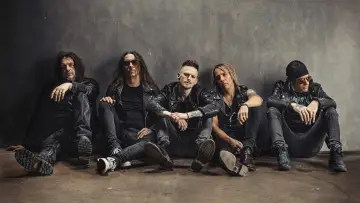 Задник к фильму "Skid Row - Live in London 2024" #735198