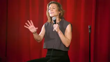 Задник к фильму "Cameron Esposito: Four Pills" #1641015