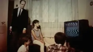 Задник к фильму "Extraña invasión" #1170511
