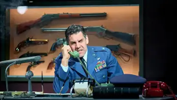 Задник к фильму "National Theatre Live: Dr. Strangelove" #724346