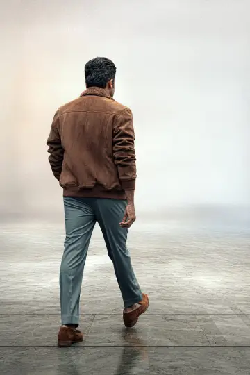 Постер к фильму "விஸ்வநாத் & சன்ஸ்" #851375