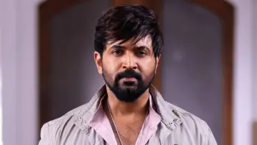Задник к фильму "ரெட்ட தல" #593320