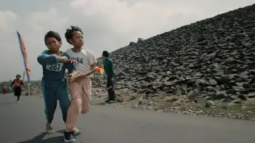 Задник к фильму "Children of Heaven" #914345