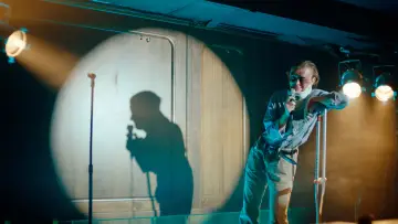 Задник к фильму "Give It Up" #1195589