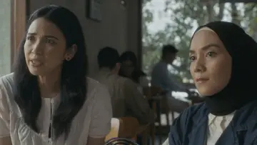 Задник к фильму "Hanya Namamu Dalam Doaku" #671630