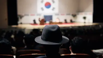 Задник к фильму "암살자(들)" #1353079