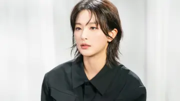 Задник к фильму "레드벨벳 해피니스 다이어리 : 마이 디어, 레베럽 인 시네마" #1712326
