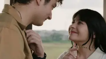 Задник к фильму "Patah Hati Yang Kupilih" #538994