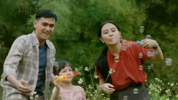 Задник к фильму "Patah Hati Yang Kupilih" #539007