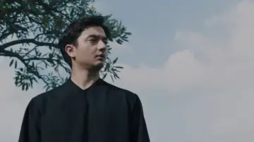 Задник к фильму "Patah Hati Yang Kupilih" #539011