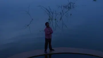 Задник к фильму "பாட்டில் ராதா" #1583319
