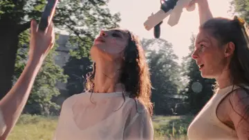 Задник к фильму "Glorious Summer" #530453