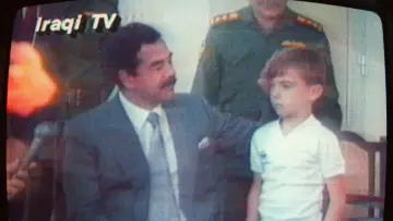 Задник к фильму "Flight 149: Hostage of War" #1175421