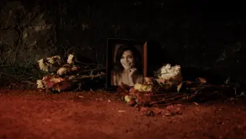 Задник к фильму "Marion