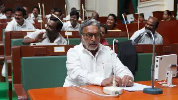 Задник к фильму "கராத்தே பாபு" #1195938