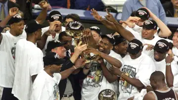 Задник к фильму "Go Spurs Go! San Antonio Spurs 1998-1999 NBA Champions" #977477