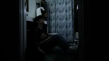 Задник к фильму "Despite Everything" #1181083