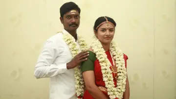 Задник к фильму "ஜென்டில்வுமன்" #726324