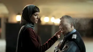 Задник к фильму "زن و بچه" #535050