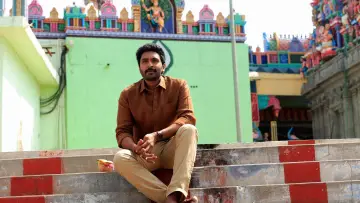 Задник к фильму "லவ் மேரேஜ்" #679231