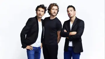 Задник к фильму "Ferrari, Tsamere, Lecaplain : La Tournée du Trio" #650073