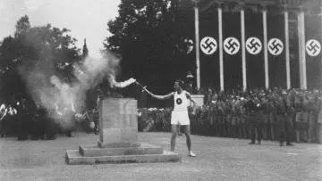 Задник к фильму "FASCISMO(s): Um Filme em Seis Partes" #1146892