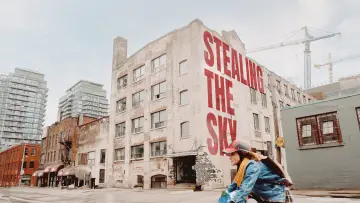 Задник к фильму "Stealing the Sky" #1192556