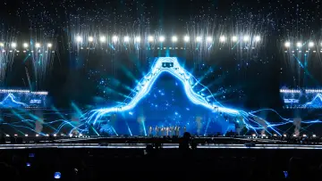 Задник к фильму "세븐틴 [라잇 히어] 월드 투어 인 시네마" #981841