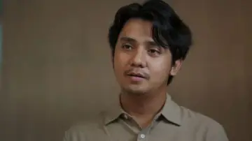 Задник к фильму "Musuh Dalam Selimut" #540367