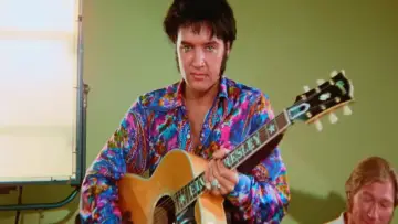 Задник к фильму "EPiC: Elvis Presley in Concert" #762561