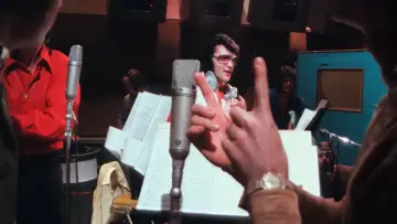 Задник к фильму "EPiC: Elvis Presley in Concert" #762579