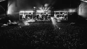 Задник к фильму "Oasis: Don