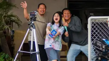 Задник к фильму "Panggil Aku Ayah" #701491
