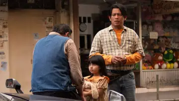 Задник к фильму "Panggil Aku Ayah" #701503