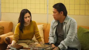 Задник к фильму "Panggil Aku Ayah" #701507