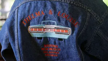 Thelma et Louise, un western féministe постер