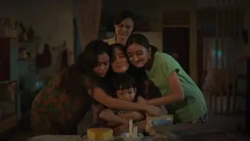 Задник к фильму "Andai Ibu Tidak Menikah Dengan Ayah" #787451
