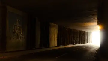 Задник к фильму "LIMINAL" #974758